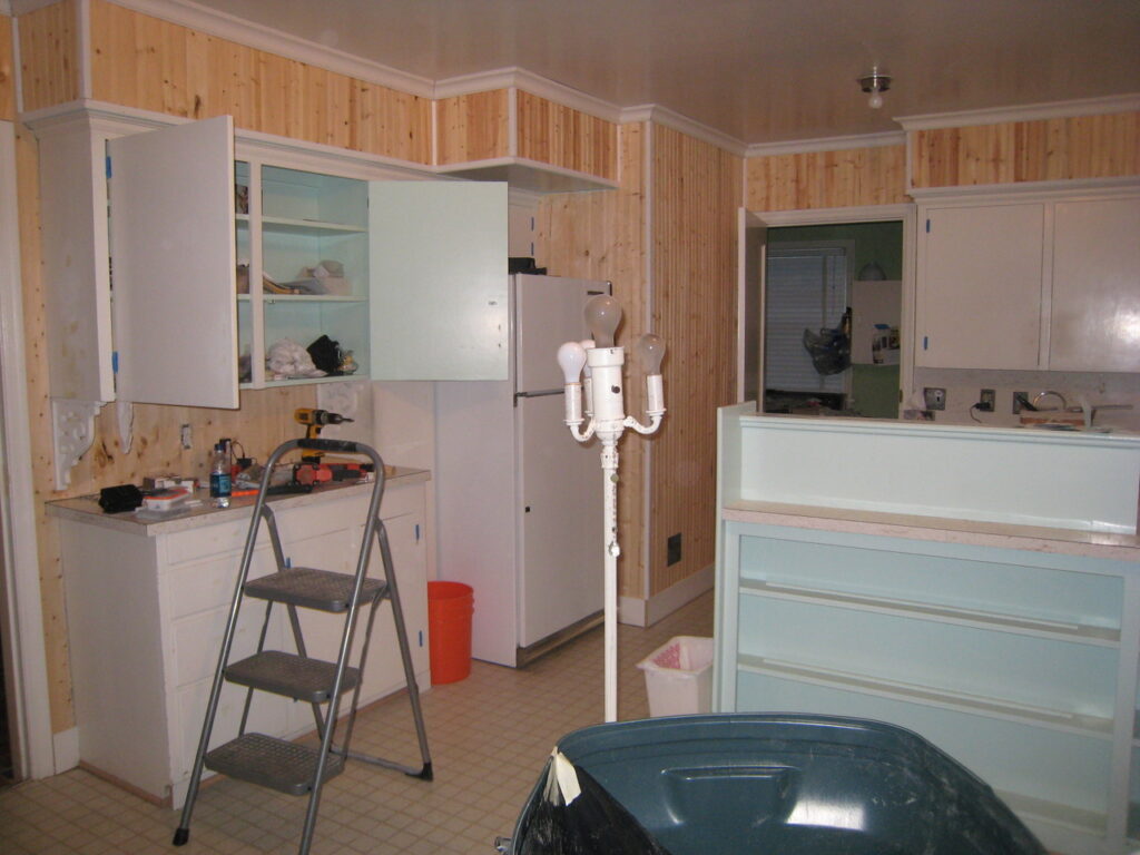 Kitchen before renovation by Leah Anderson Designs.