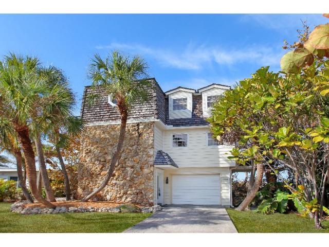 Anna Maria Island Florida home before renovation.